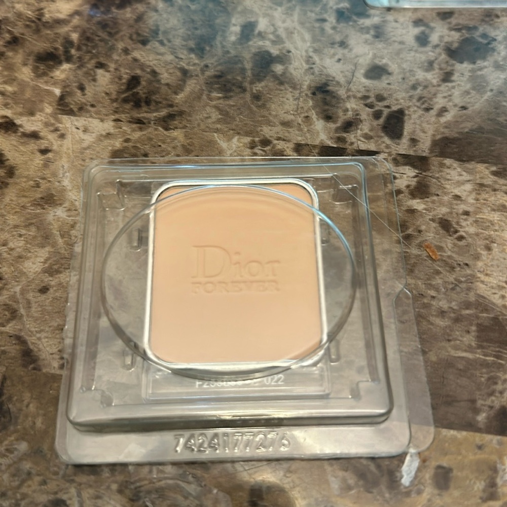 Dior Forever Compact Foundation - Cream